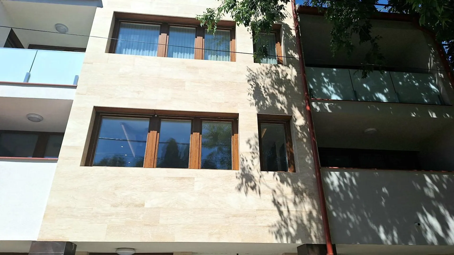 Apartment Szeged Starlight Yellow